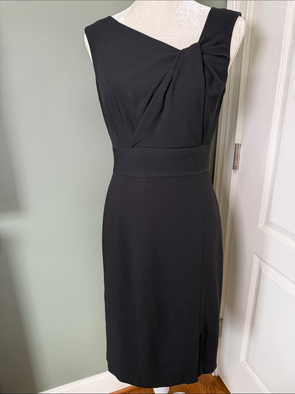 White House Black Market Black Sheath Dress Size 4 Twist Cocktail Career Dress
